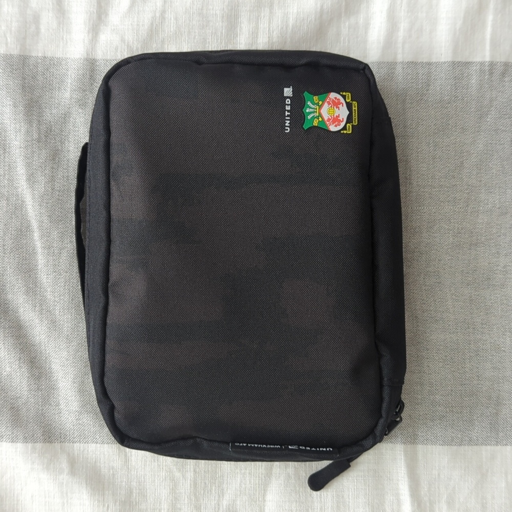 Wrexham AFC Limited Edition United Airlines Amenity Kit